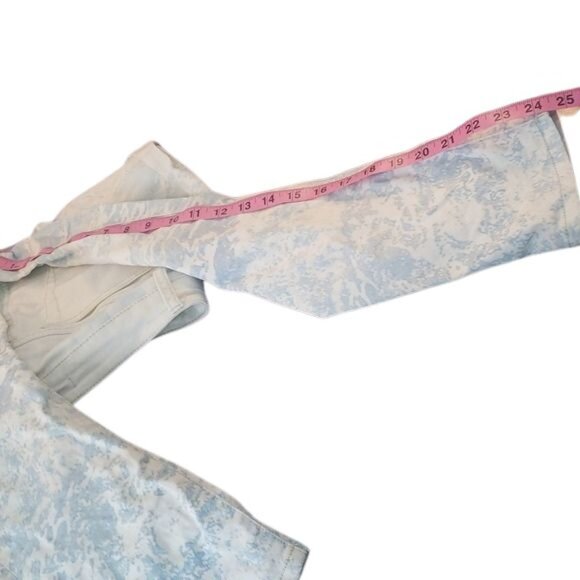 Joe's Jeans Light Wash Ocean Wave Skinny Crop Jeans, Sz W28 - Picture 11 of 12